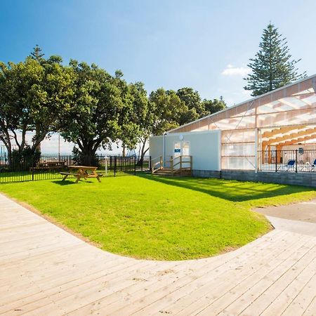 Waikanae Beach Top 10 Holiday Park Gisborne Exterior photo