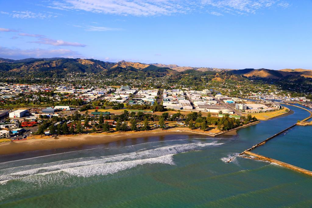 Waikanae Beach Top 10 Holiday Park Gisborne Exterior photo
