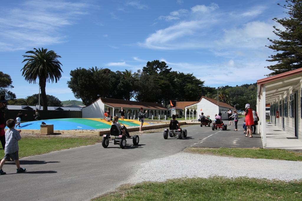 Waikanae Beach Top 10 Holiday Park Gisborne Exterior photo