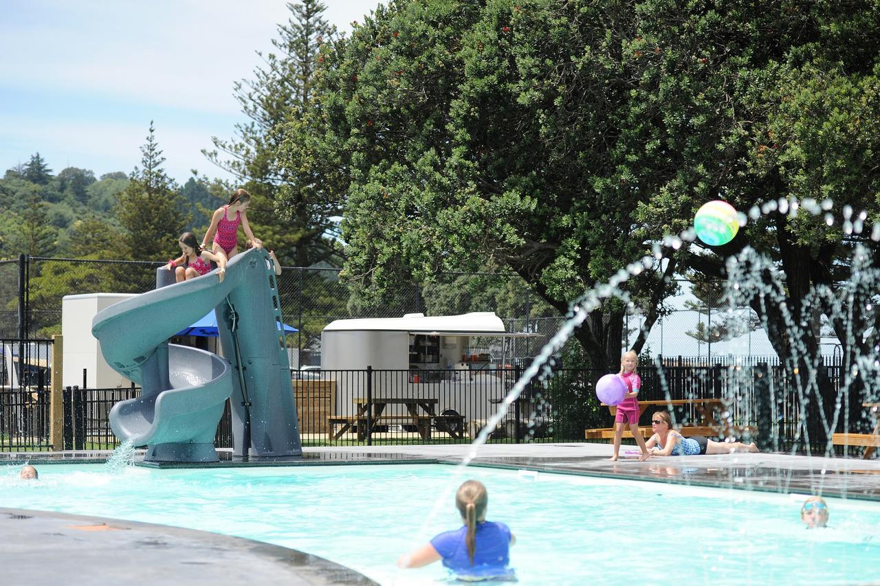 Waikanae Beach Top 10 Holiday Park Gisborne Exterior photo