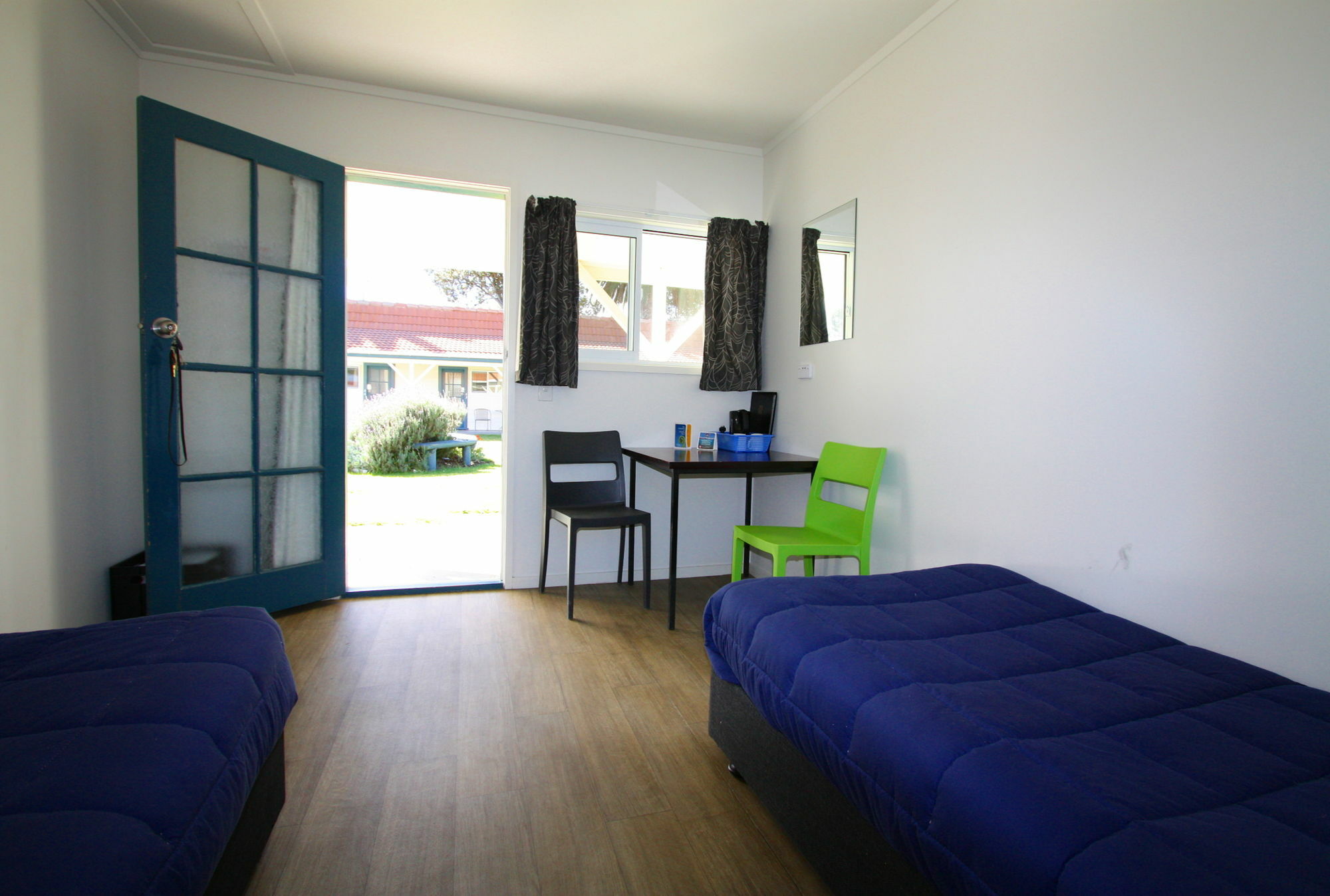 Waikanae Beach Top 10 Holiday Park Gisborne Exterior photo