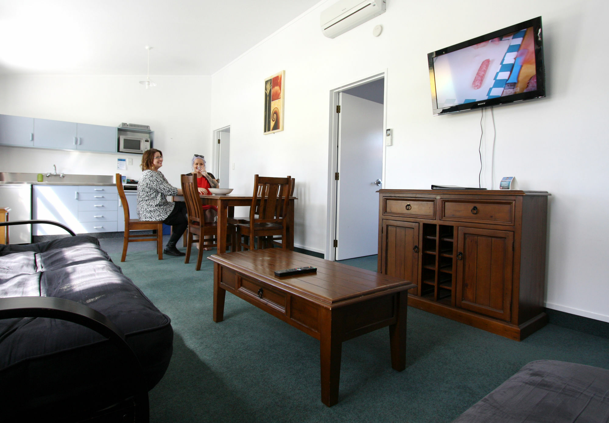 Waikanae Beach Top 10 Holiday Park Gisborne Exterior photo