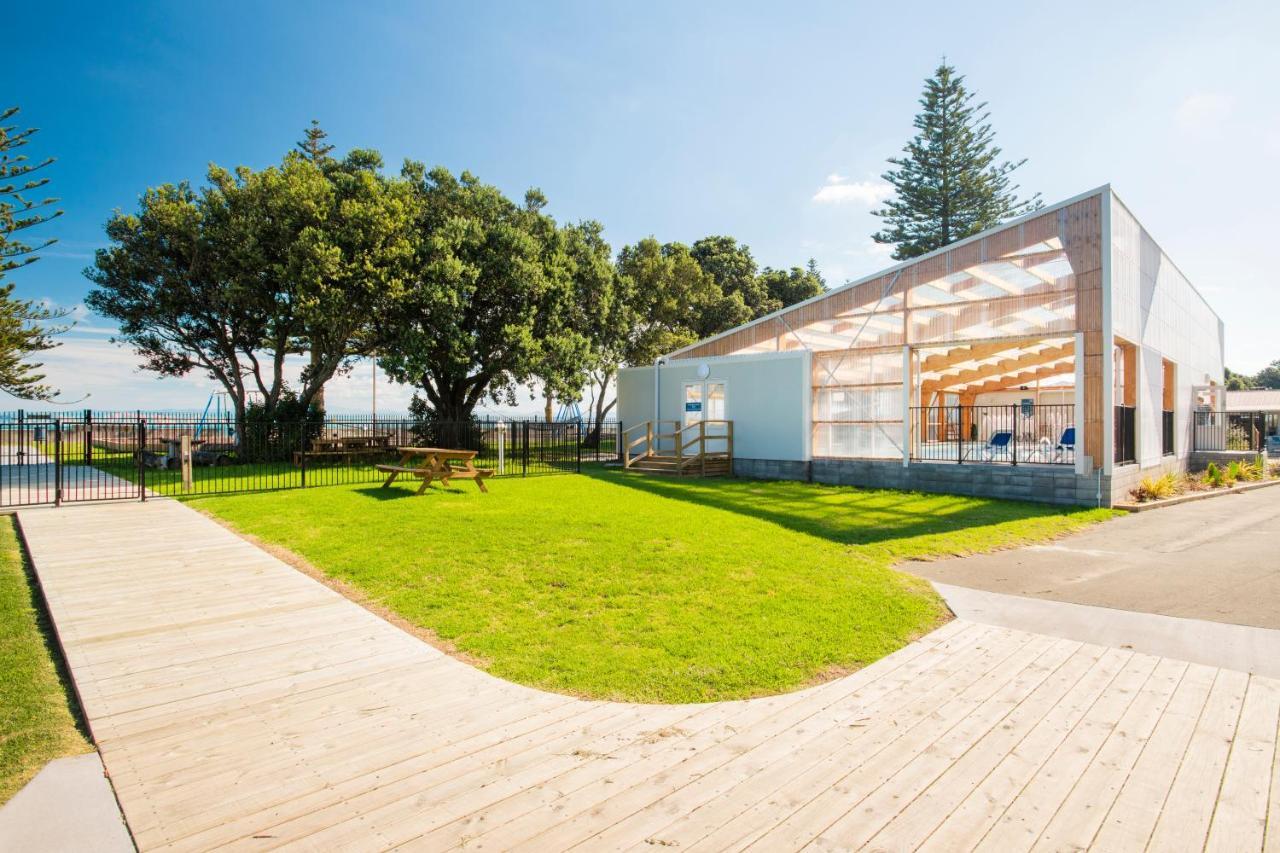 Waikanae Beach Top 10 Holiday Park Gisborne Exterior photo